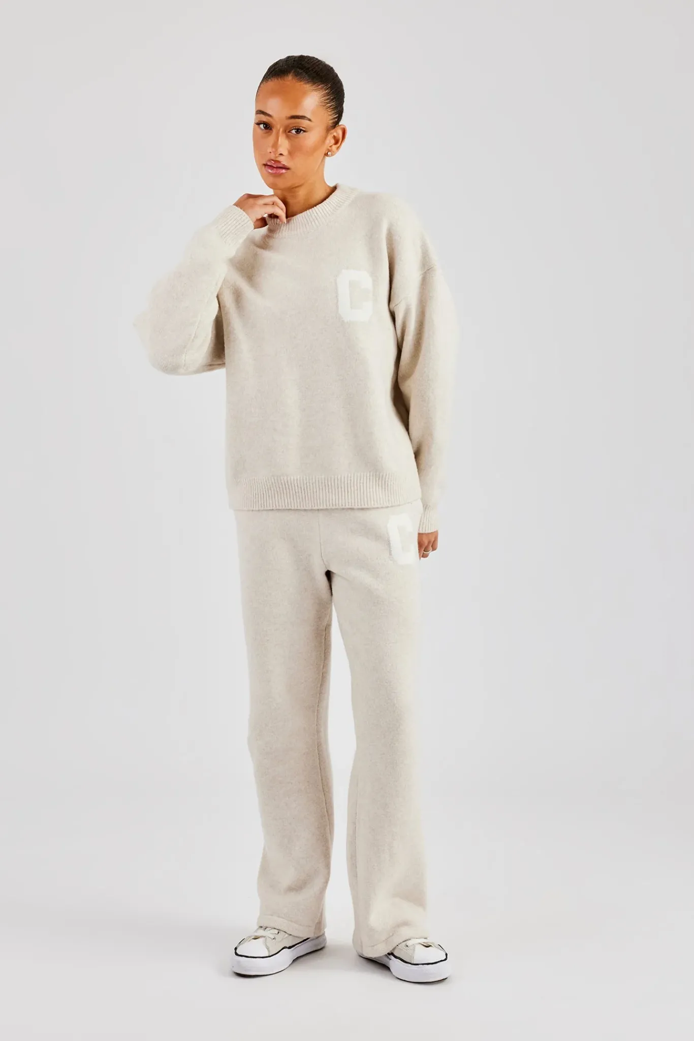 Women CLO-SET-KTW C Knitted Sweatshirt & Jogger - Oatmeal