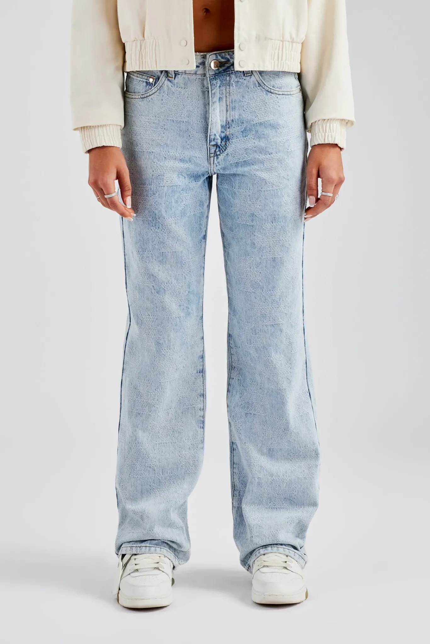 Women CLO-BOT-DEN Etched Relaxed Denim Jean - Ice Blue