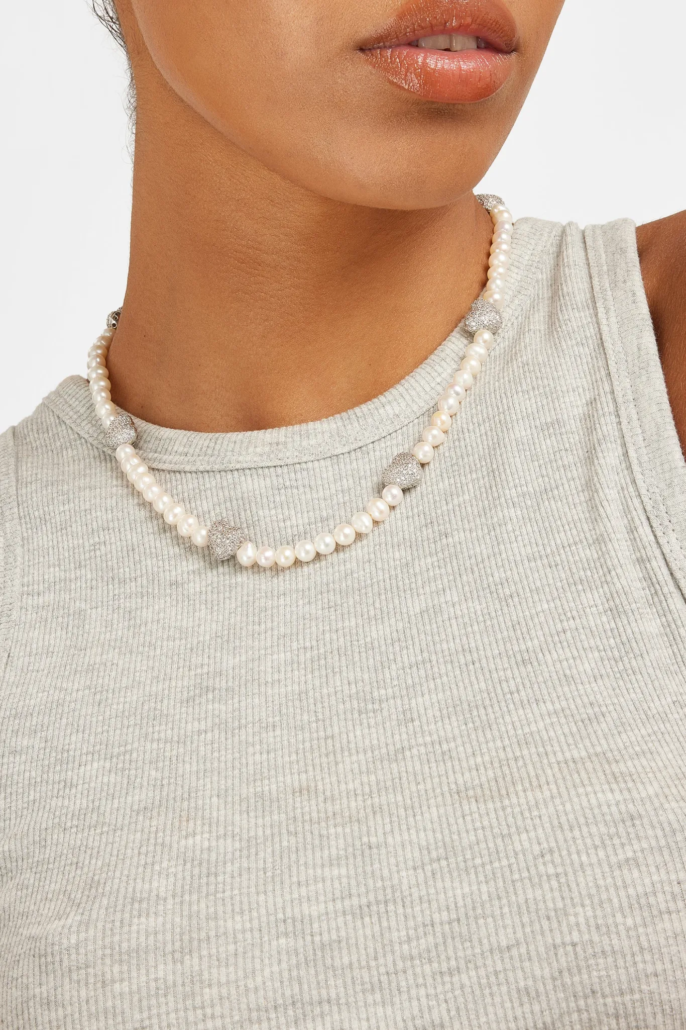 Women JWL-CHN-PRL Freshwater Pearl and Iced Heart Necklace
