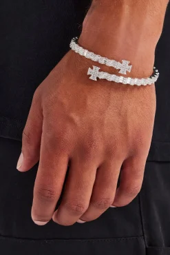 JWL-BRA Iced Cross Motif Baguette Bangle - 8mm