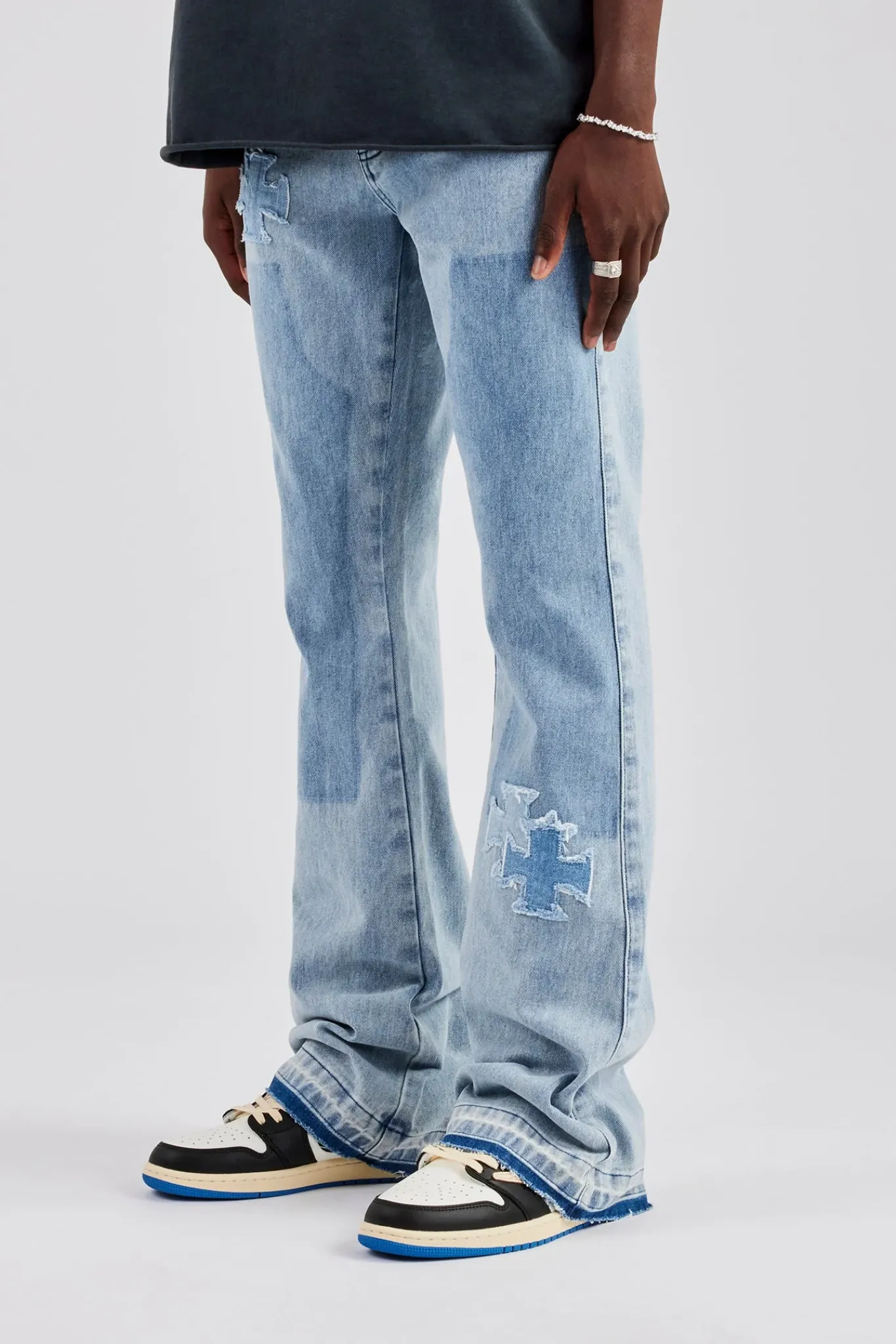 CLO-BOT-DEN Motif Panelled Stacked Flare Jean - Ice Blue
