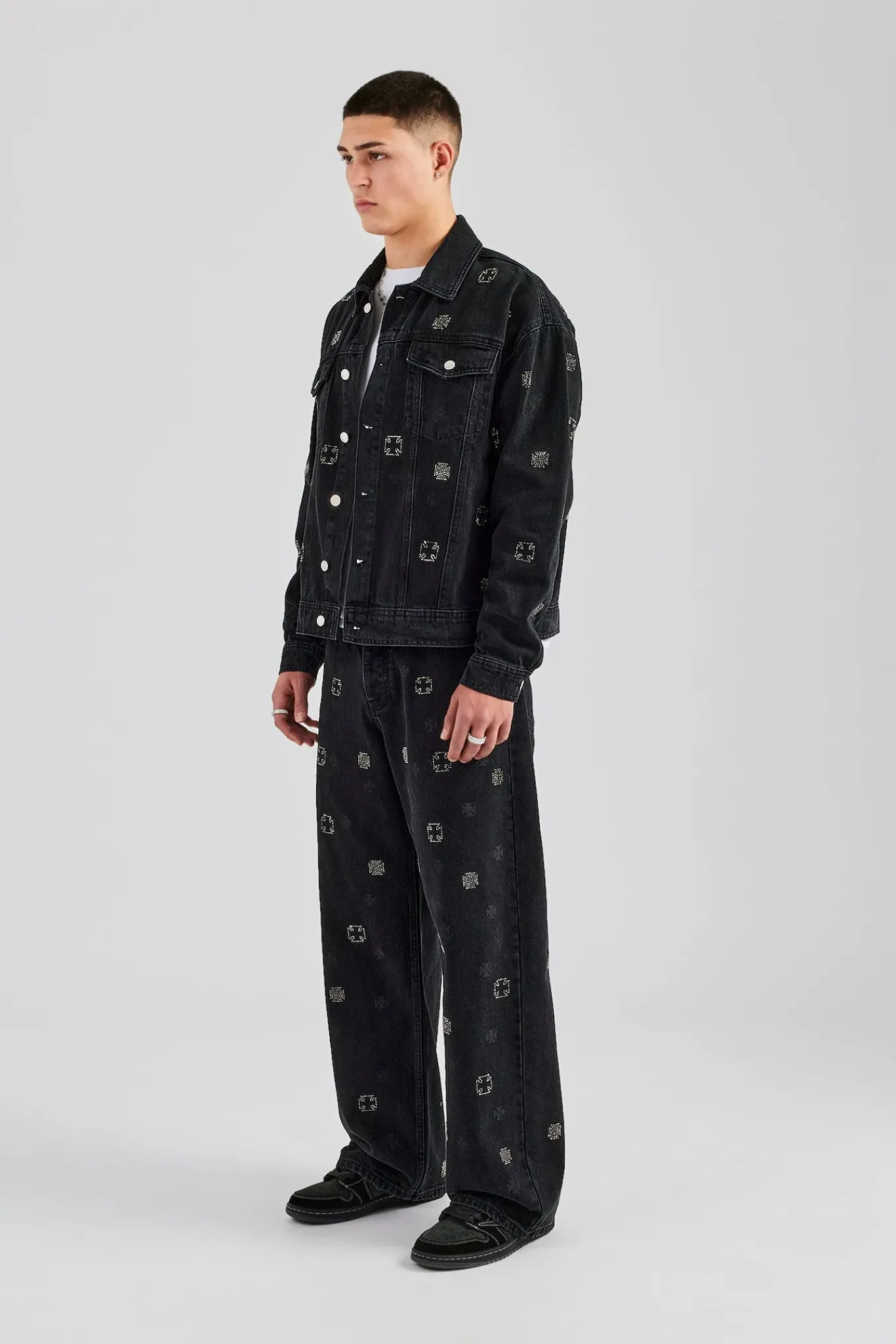 CLO-SET-DEN Oversized Embellished Jacket and Jean Set - Washed Black