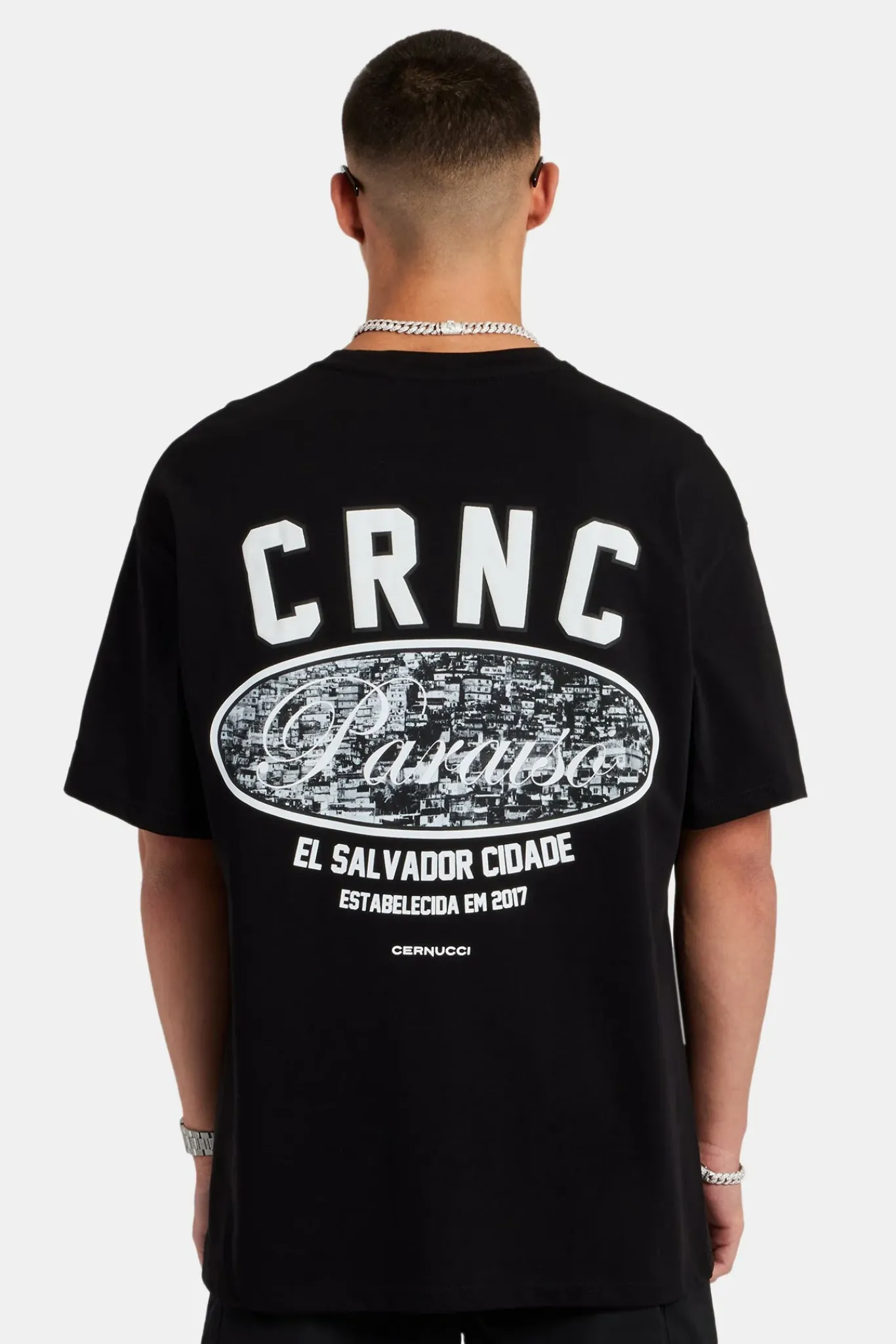CLO-TOP-TEE Paraiso Graphic Oversized T-Shirt - Black
