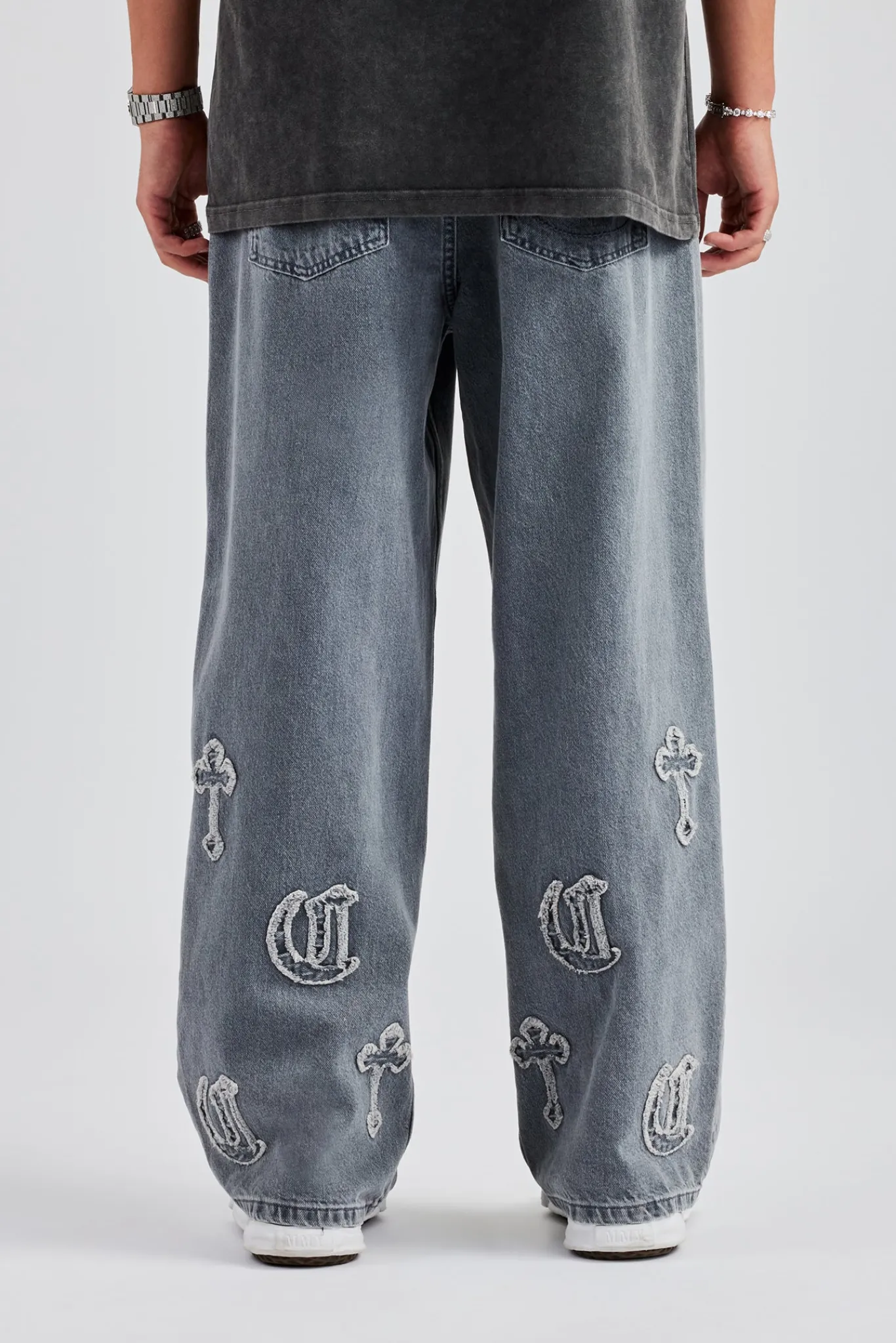 CLO-BOT-DEN Raw Edge Applique Cross Baggy Jean - Grey Wash
