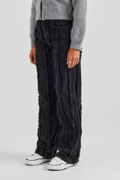 Women CLO-BOT-DEN Raw Edge Seam Detail Relaxed Jean - Washed Black