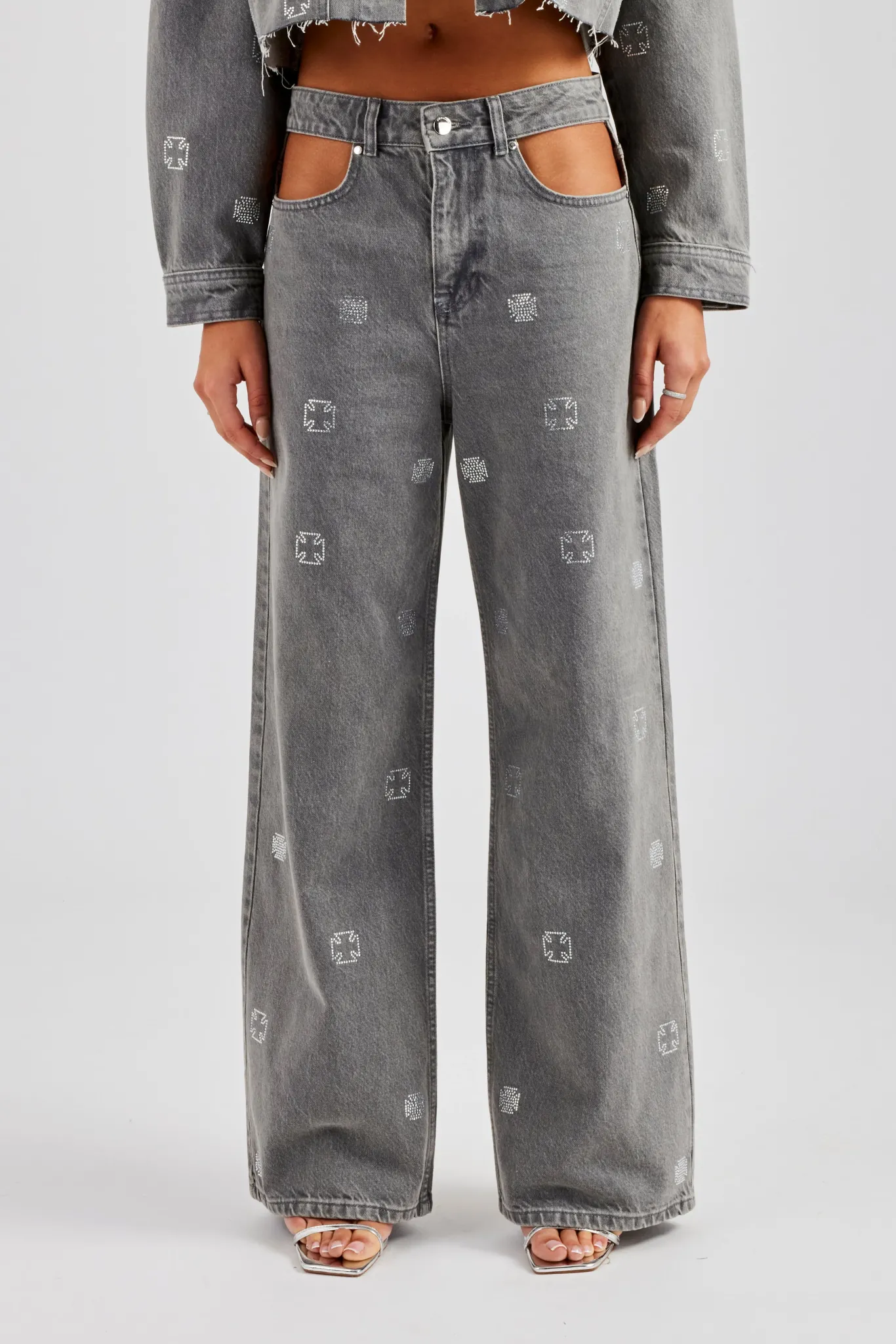 Women CLO-BOT-DEN Rhinestone Motif Relaxed Denim Jean - Washed Grey