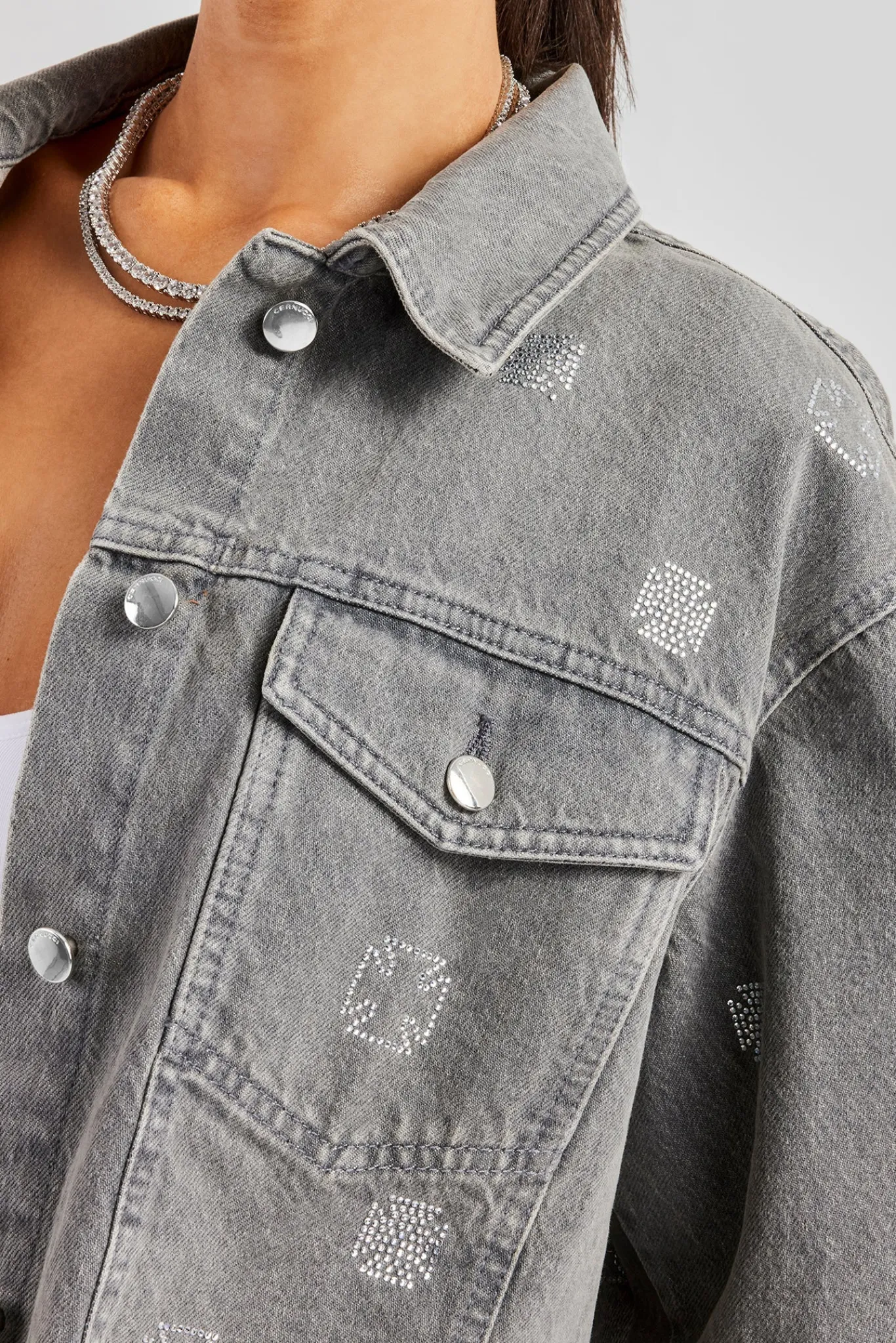 Women CLO-TOP-OUT-DEN Rhinestone Motif Relaxed Denim Jacket - Washed Grey